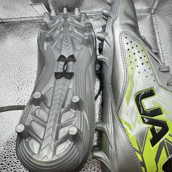 Under Armour UA Ripshot Mid MC Soccer Lacrosse Cleats New Box 264191-103 Size 9 - Picture 8 of 9